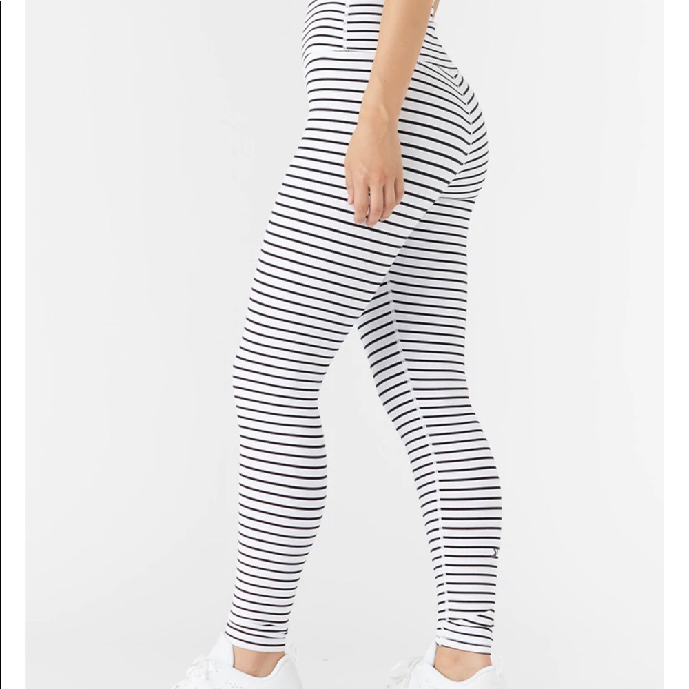 White with black stripe Glyder legging